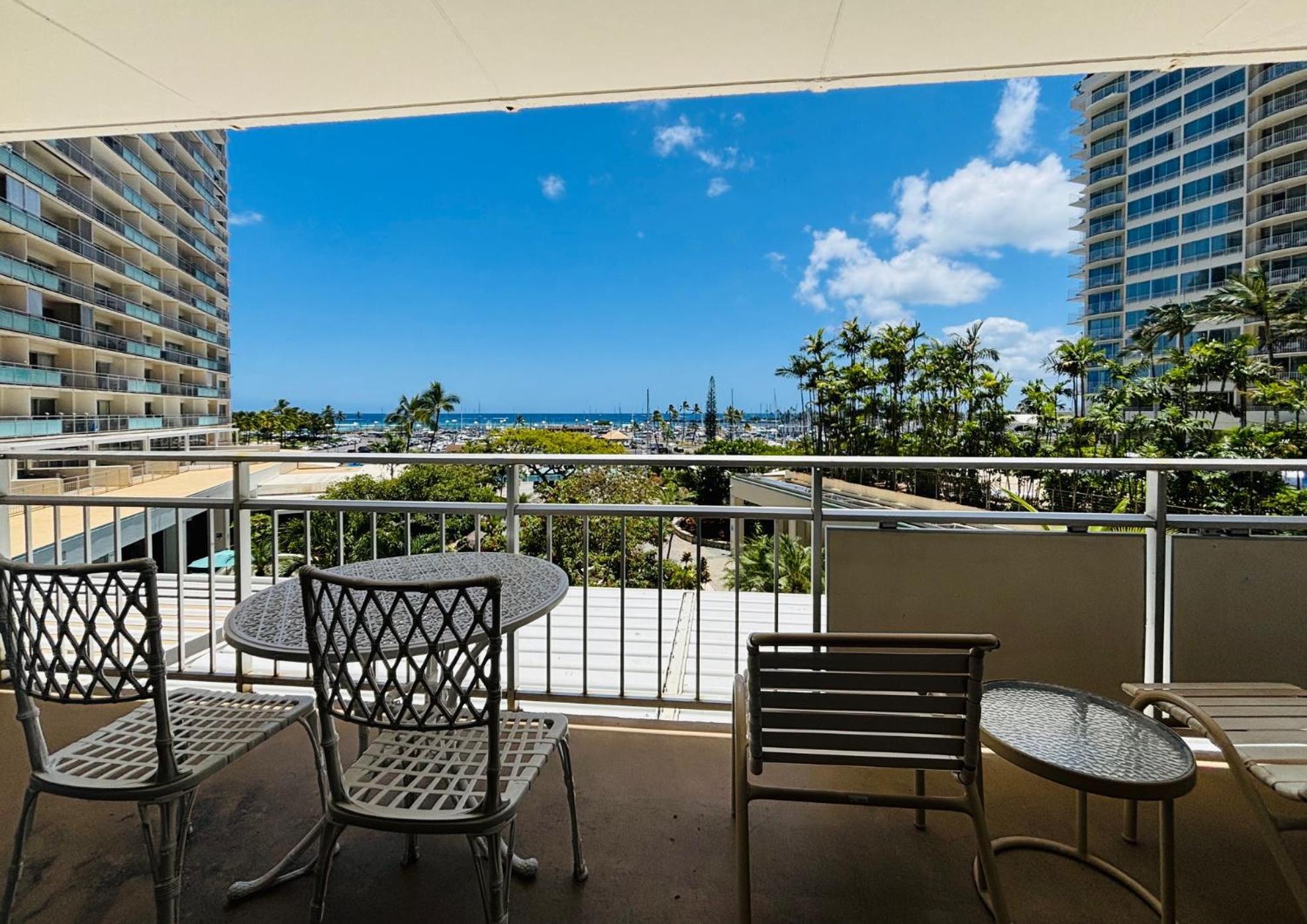 Ilikai Apt 308 - Spacious Studio With Stunning Ocean & Harbor Views Honolulu Luaran gambar